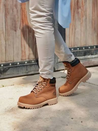 BOTA BRAHMA CLASICA CUERO + CAJA ⚜️